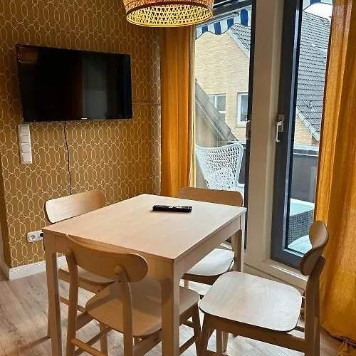 Familienunterkunft 2 Sz Balkon Zentral Stadtnah Bola 50a Apartment