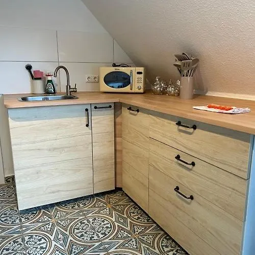 Familienunterkunft 2 Sz Balkon Zentral Stadtnah Bola 50a