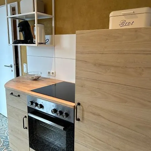 Familienunterkunft 2 Sz Balkon Zentral Stadtnah Bola 50a